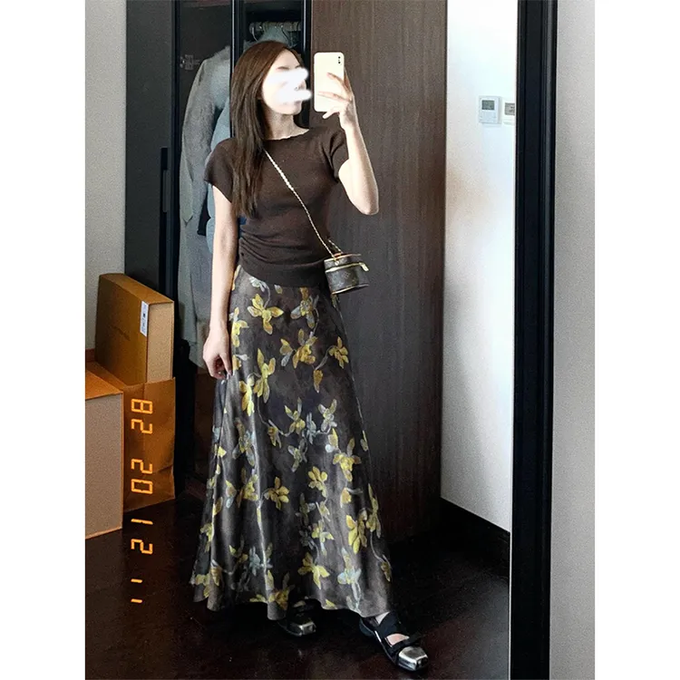 洋气炸街网红轻奢小众搭配一整套女夏季盐系碎花半身裙上衣两件套