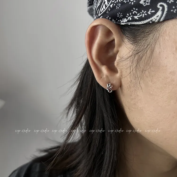 925银耳饰 原创2.0龙爪纯银耳钉男女养耳洞男士耳环不易过敏小众