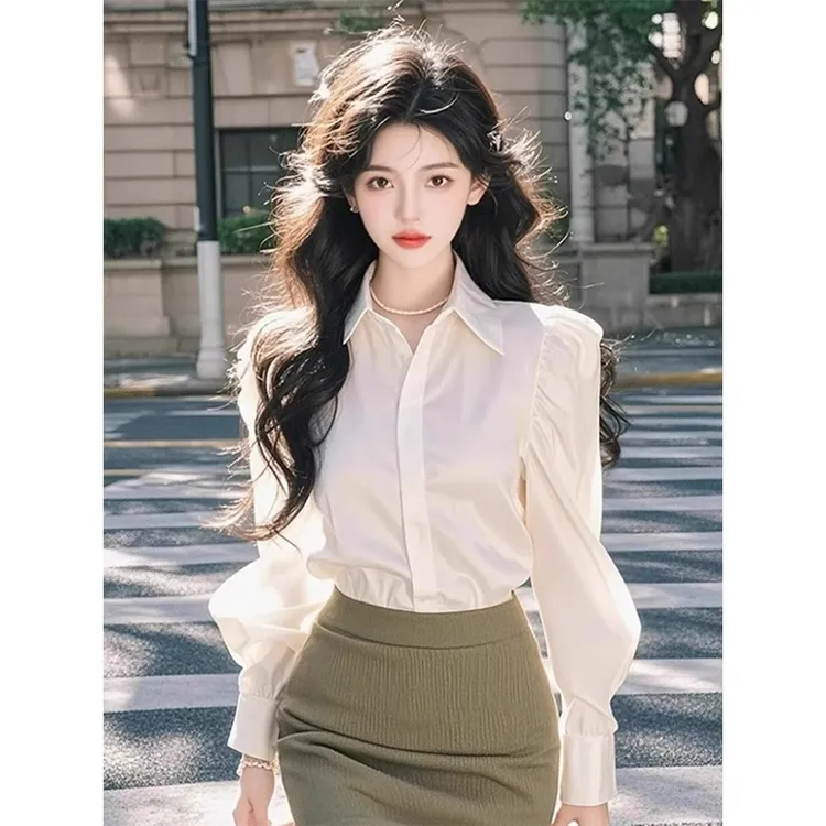 法式轻奢白色翻领泡泡长袖衬衫女高级设计感小众春秋别致漂亮上衣