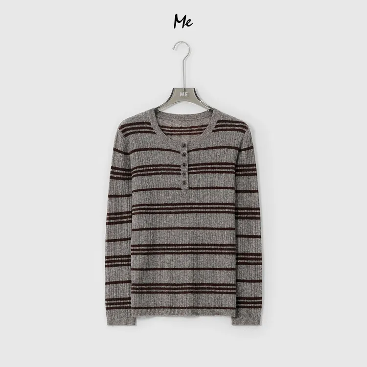ME【文艺之声】羊驼毛绵羊毛混纺绞花对条时尚亨利衫毛衣MESA5948