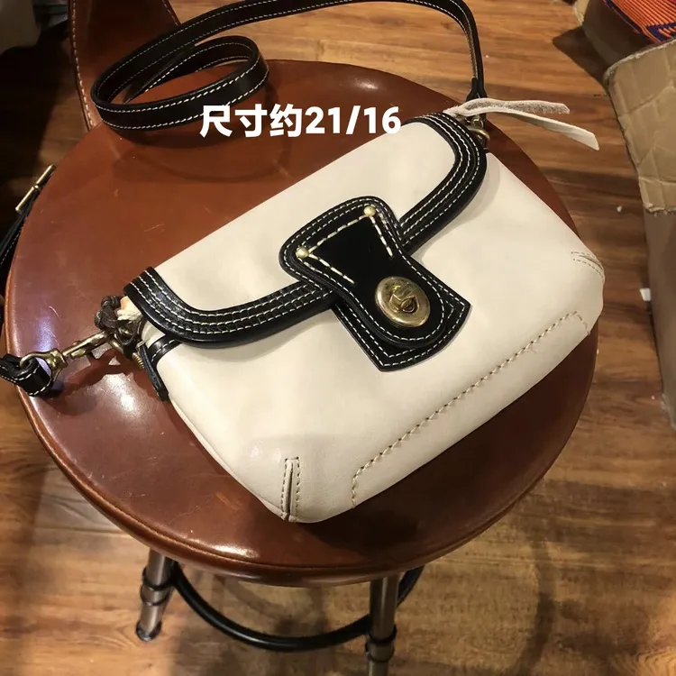 制道手工女士单肩斜挎包复古时尚休闲邮差包头层植鞣牛皮白色