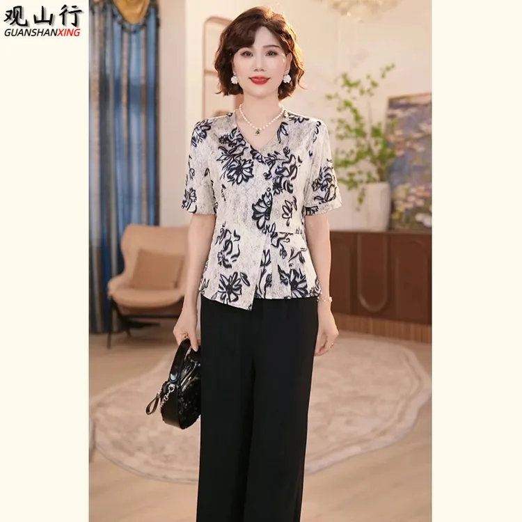 2025新款洋气中老年女装时尚两件套洋气妈妈夏季上衣服套装
