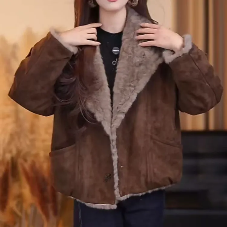 设计感毛毛大翻领外套女冬新款宽松显瘦加厚保暖时尚棉服袄子上衣