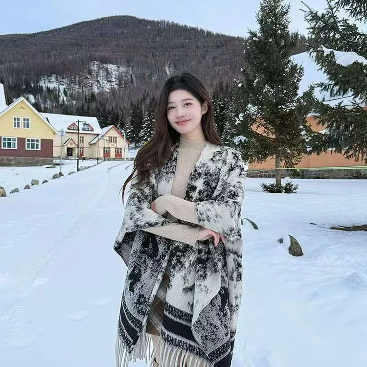 民族风夏季冬季披肩法式水墨画宽松休闲保暖欧美女士围巾外搭