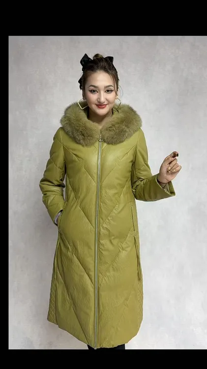 口袋极简风长袖常规长款连帽皮衣女士休闲保暖大毛领