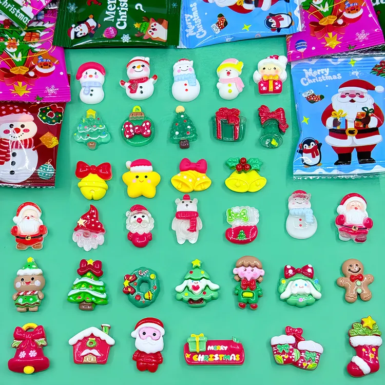 卡通夜光圣诞节盲袋拆拆乐小学生奖励惊喜迷你小礼物儿童盲盒玩具