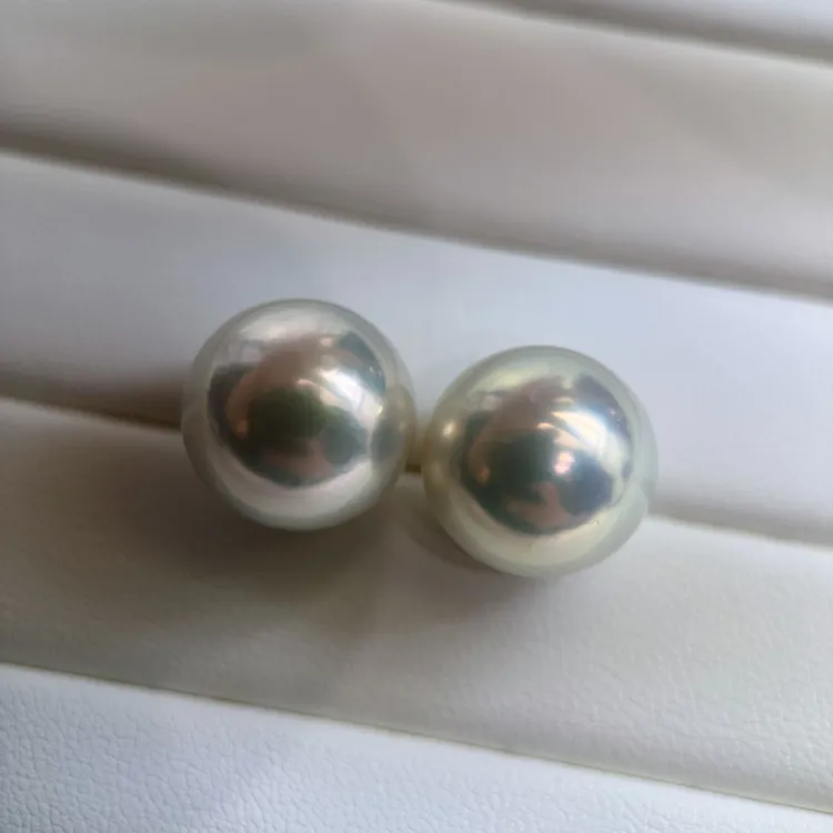 18k超厚金淡水珍珠耳钉 精品正圆超级亮 点位15mm 天花板稀有点位