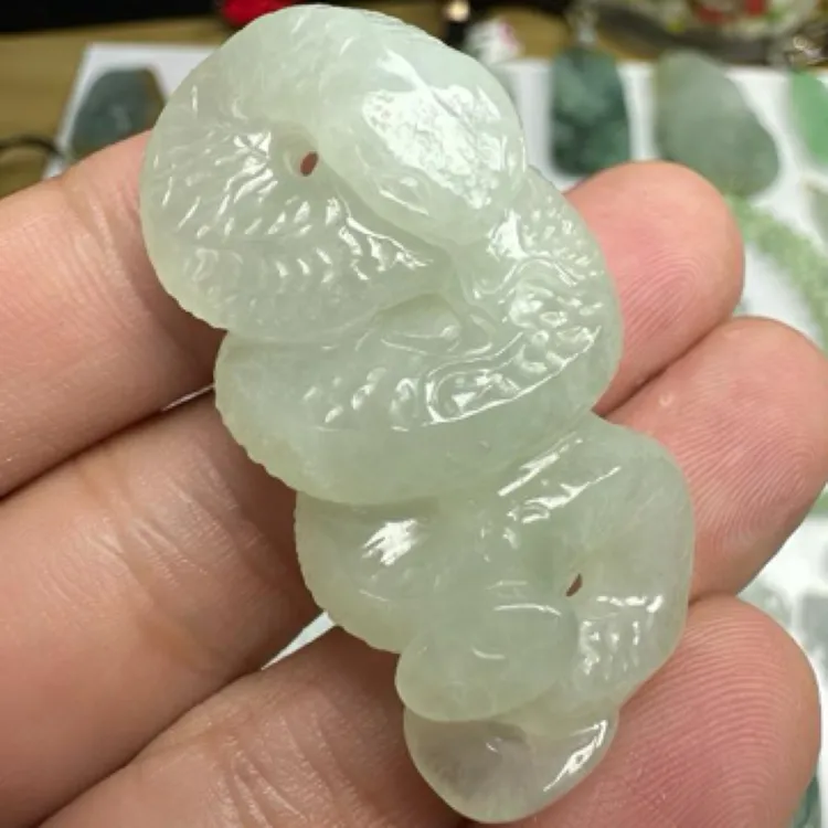 【蛇】缅甸翡翠A货立体雕刻