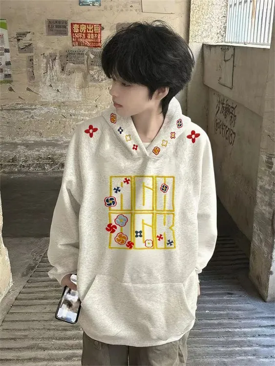 趣味复古刺绣连帽卫衣女2025新款高级休闲百搭学院风减龄上衣外套