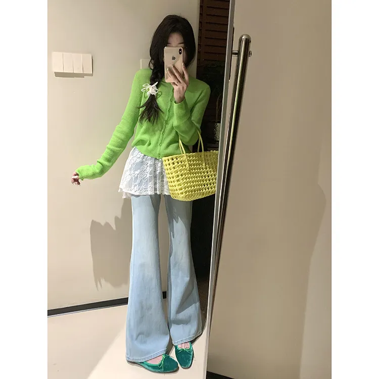 浅色微喇牛仔裤女2025新款春季美式复古宽松显瘦不贴腿高腰喇叭裤