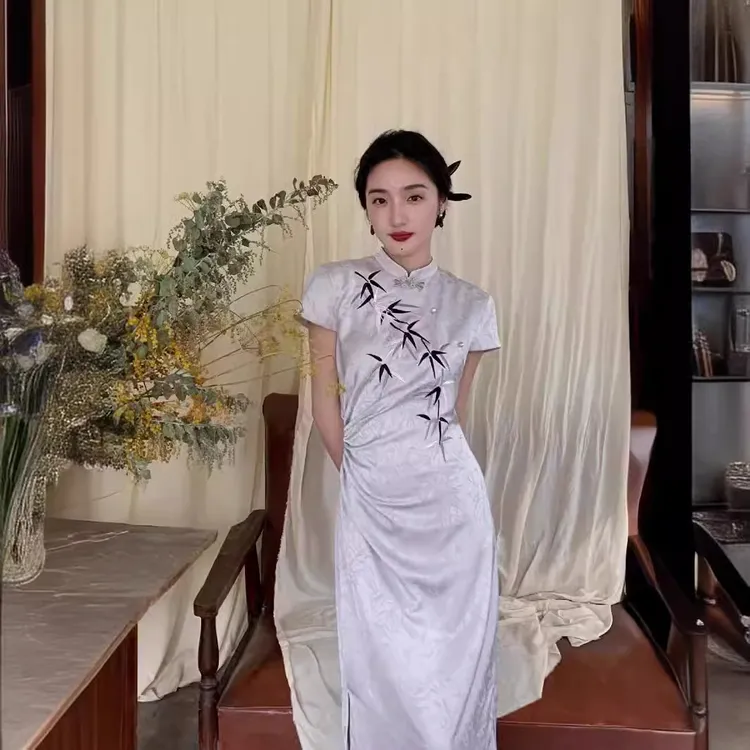 大码女装新中式旗袍裙高级感刺绣连衣裙夏季胖mm显瘦收腰a字裙子
