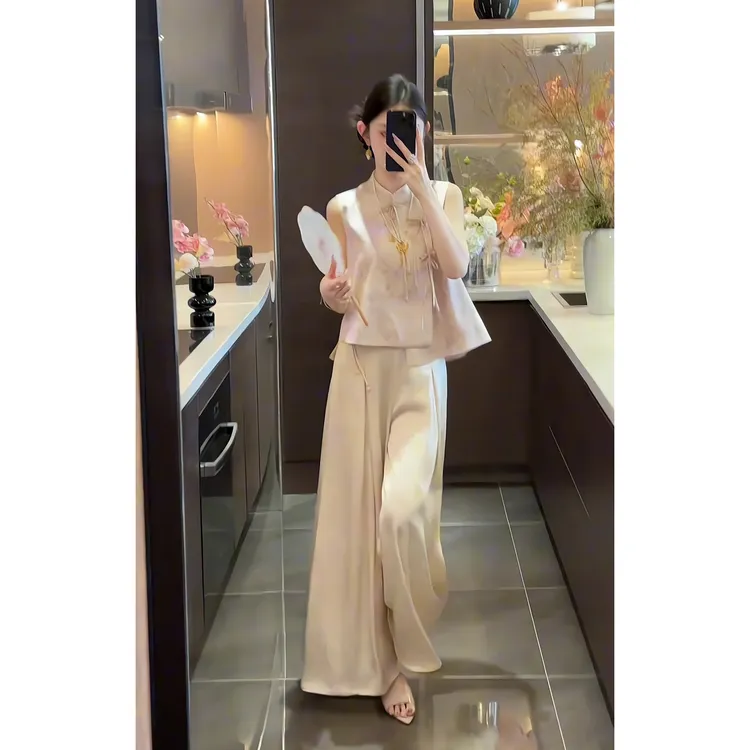 夏季一整套女装2025年新款韩版减龄显瘦时尚短袖上衣休闲裤两件套