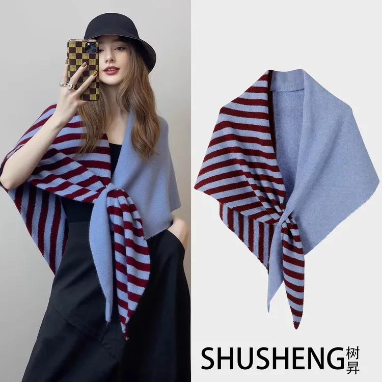 2025新款拼色条纹披肩女秋冬韩版设计感针织三角围巾围巾女冬季