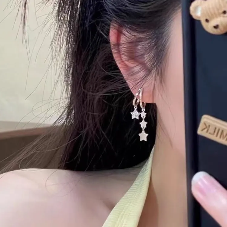 合金耳饰 闪钻五角星流苏耳环女爆款小众设计感耳钉灵动感星星