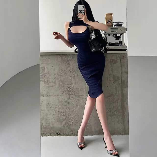 YoungGirlDay欲风性感胸前镂空小高领无袖针织包臀中长款连衣裙