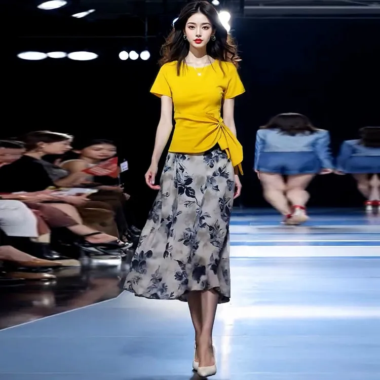 拉夏贝尔时尚套装女2025夏季新款洋气显瘦短袖印花半身裙两件套