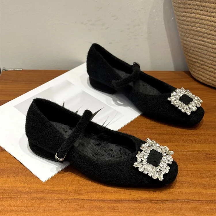 法式时髦一字带浅口中跟单鞋2025新款冬百搭方头洋气水钻玛丽珍鞋