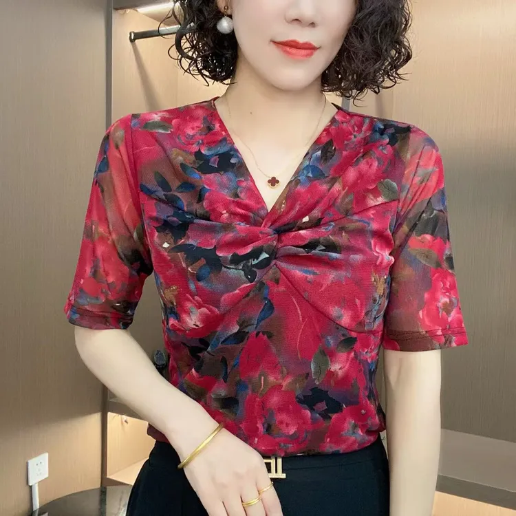 妈妈装夏季时尚修身法式V领扭结碎花复古港风中老年女装