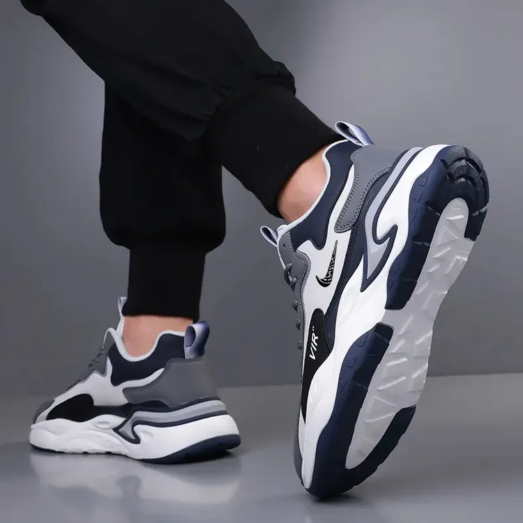 陑克断码男鞋秋冬季皮面运动鞋男透气轻便跑步鞋潮流休闲鞋子男