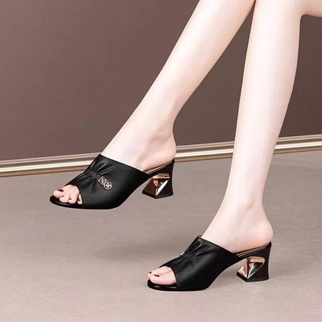 真皮拖中跟凉拖鞋女夏外穿时尚粗跟凉鞋2025年新款百搭大码一字拖