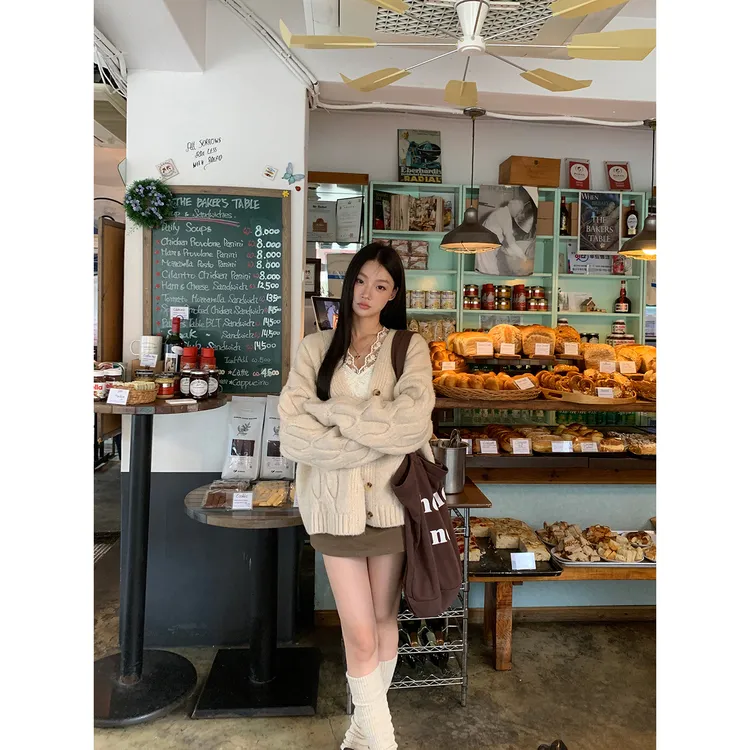 秋季古早慵懒感厚款百搭宽松小众针织衫B2771