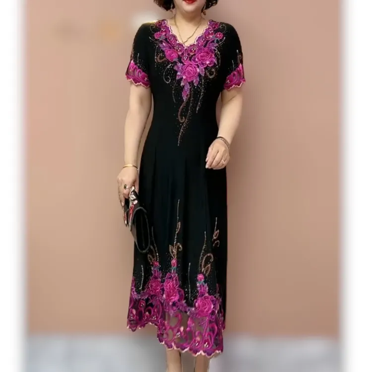 2025夏季新款中老年妈妈装高端时尚绣花镶钻显瘦修身中长摆连衣裙