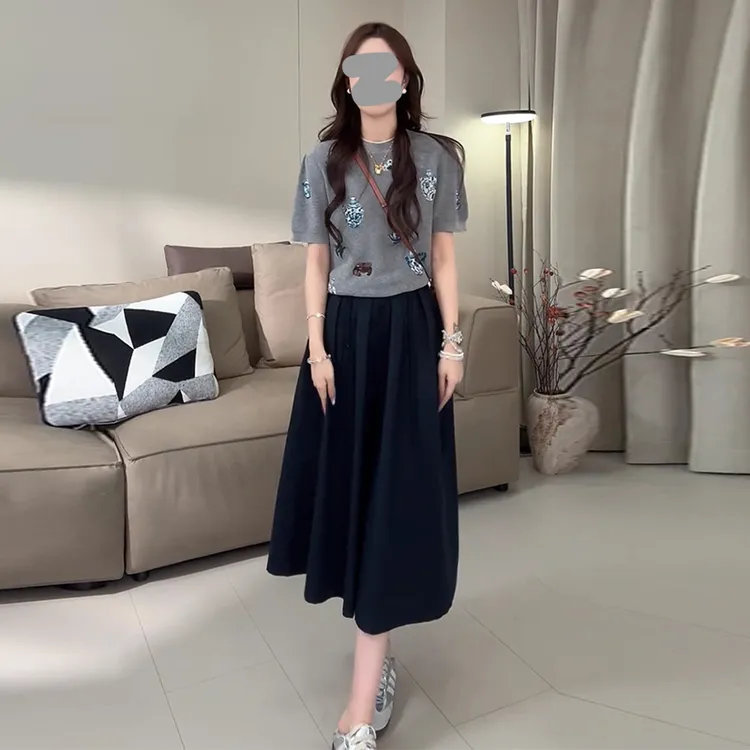 法式温柔风时髦套装女2025夏季新款针织短袖上衣显瘦半身裙两件套