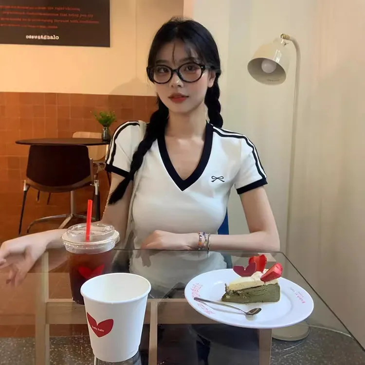 美式辣妹撞色v领新款短袖T恤女装夏季蝴蝶结刺绣紧身显瘦短款上衣