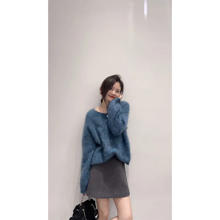 新款时尚洋气百搭女装蓝色套头毛衣女宽松慵懒针织上衣百搭半身裙