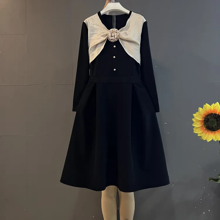 新款法式赫本风撞色拼接收腰显瘦高级感气质连衣裙