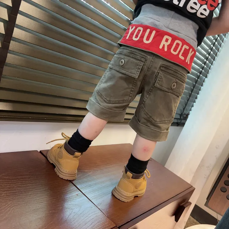 濮六六童装 男女童日系小众咸菜绿拼字母双腰头儿童中裤