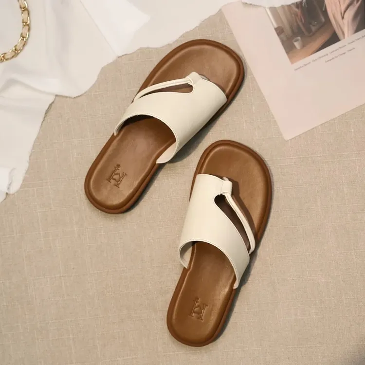 拖鞋女夏外穿2024新款夹趾日系白色复古休闲配裙鞋软底一字拖凉拖