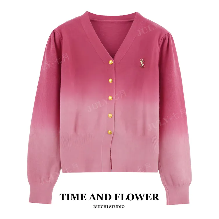 2025秋季新款韩系v领金属字母小标渐变粉短款泡泡袖针织开衫外套