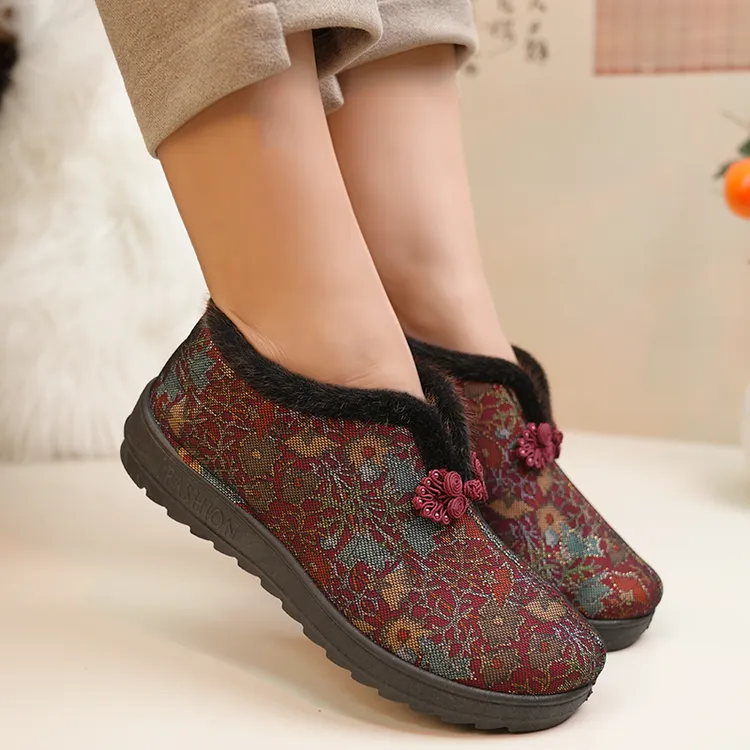 冬季保暖老人女棉鞋老北京布鞋妈妈鞋休闲防滑保暖奶奶鞋加厚毛绒