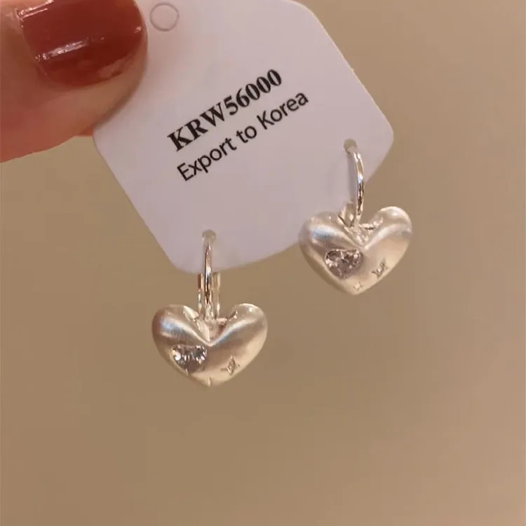 铜合金耳饰 拉丝磨砂爱心星芒耳环女轻奢高级感耳钉小众独特耳扣