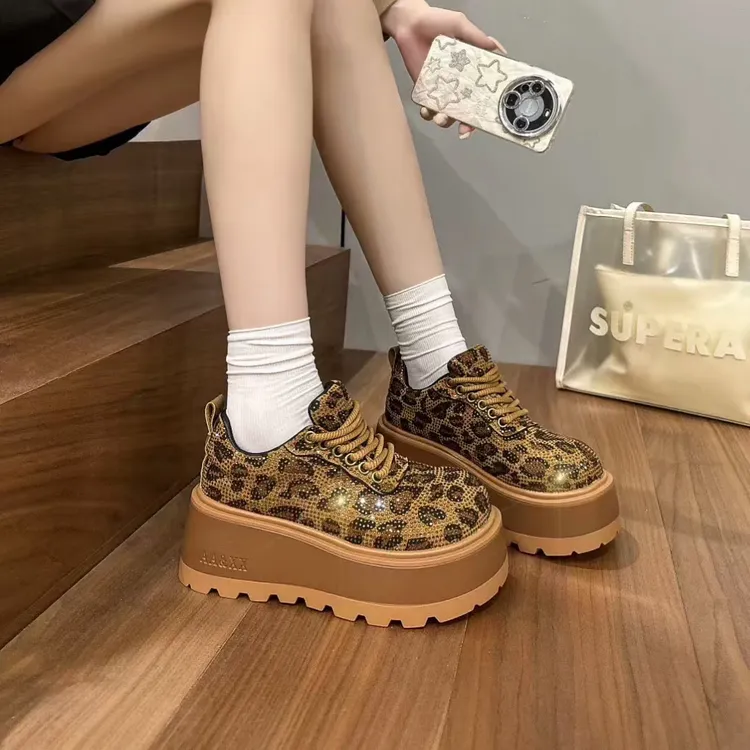 满天星烫钻松糕厚底六公分系带休闲乐福鞋洋气十足增高显瘦3991