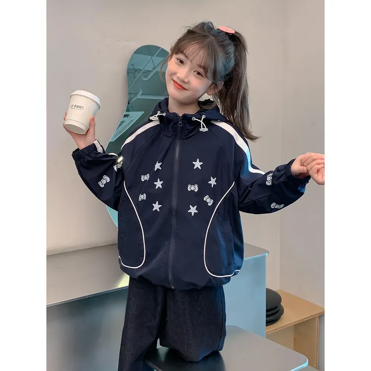 女童外套秋装2025新款小女孩洋气童装儿童冲锋衣春秋运动防风上衣