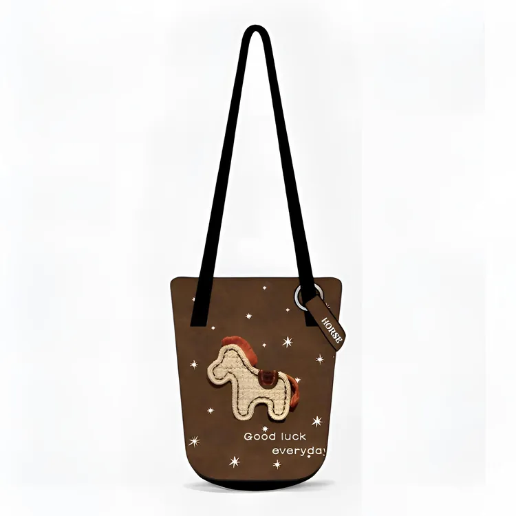 设计师原创编织刺绣小马水桶包通勤时尚大容量单肩斜跨包休闲女包