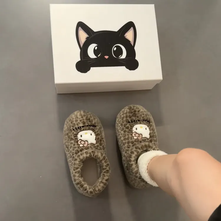 中古kt~!包跟棉鞋女款冬季正版联名居家外穿防滑毛绒保暖可爱棉鞋