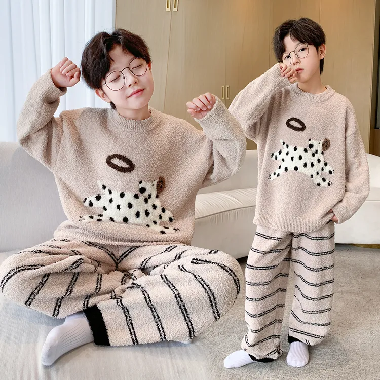 男童冬季加厚卡通珊瑚绒睡衣新款儿童冬保暖柔软亲肤家居服