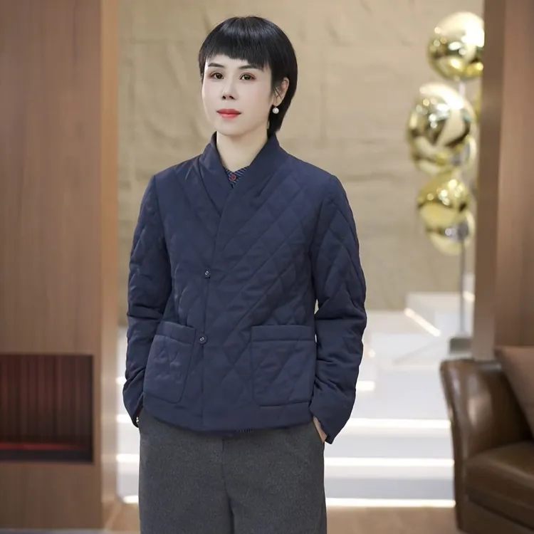 【渲渲推荐】DF-02729秋季休闲气质菱格两粒扣外套