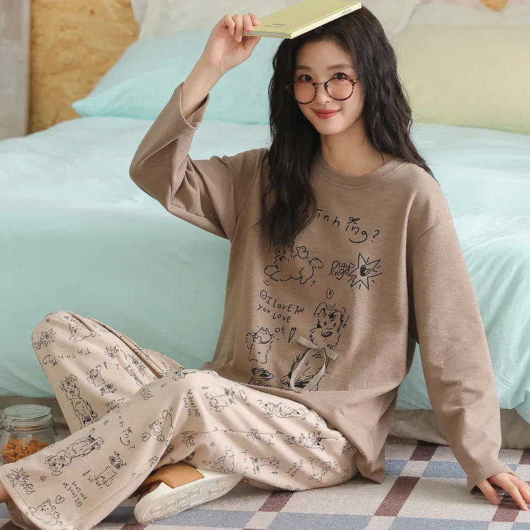 卡之恋睡衣女秋冬季新款长袖琥珀色满印涂鸦加绒加厚家居服