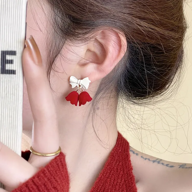 铜合金树脂耳饰 红色圣诞节耳饰花朵蝴蝶高级感耳钉时尚百搭可爱