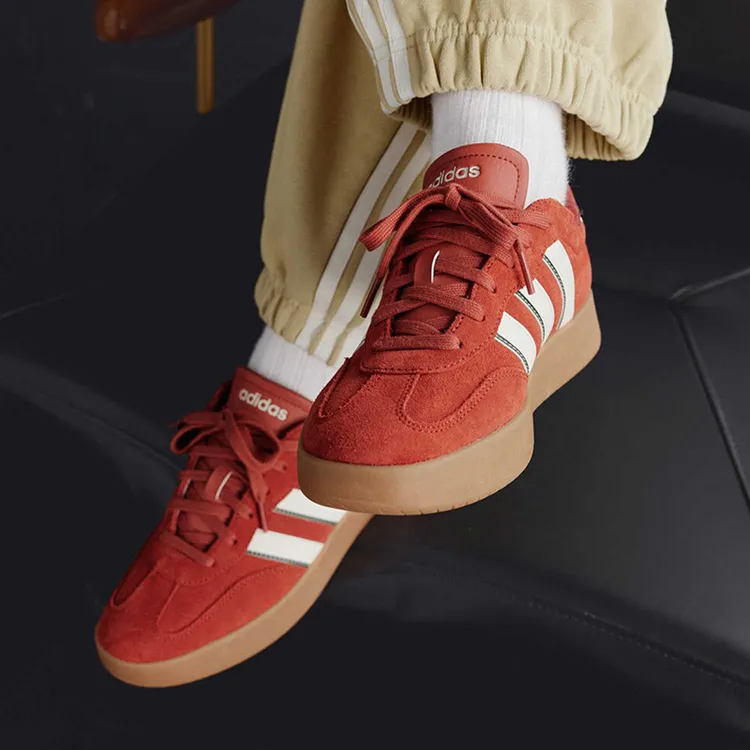 正品Adidas阿迪达斯男女同款经典百搭低帮运动舒适休闲板鞋JP7098