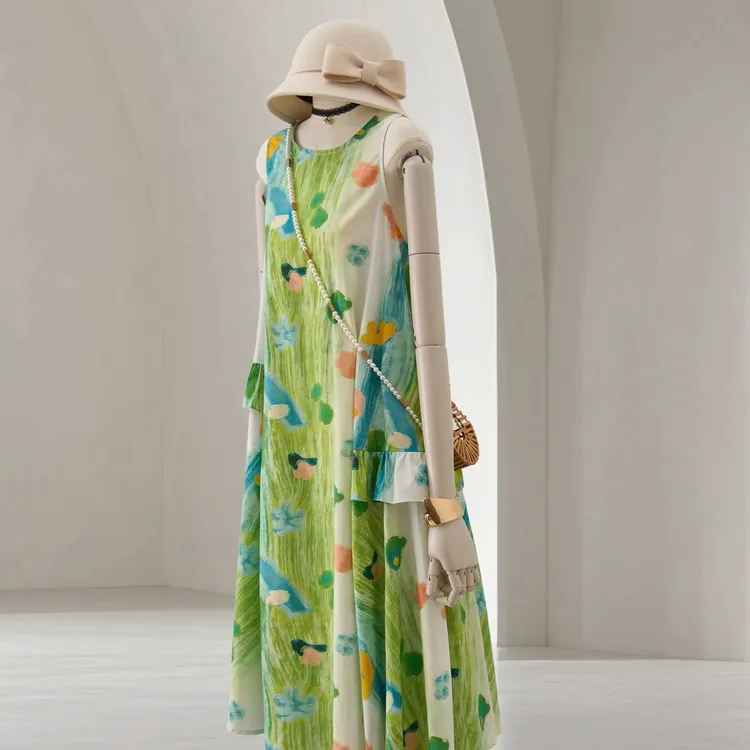 绿色涂鸦印花连衣裙女2025夏季新款巨好看的韩系减龄无袖背心裙