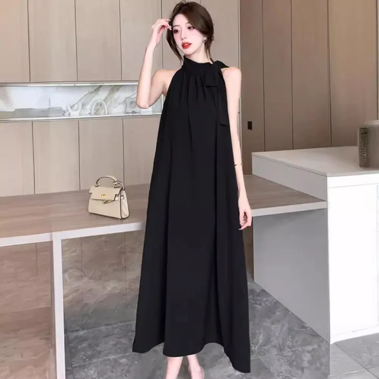 连衣裙挂脖气质洋气无袖法式春夏季女神范赫本风露肩女装裙子长裙