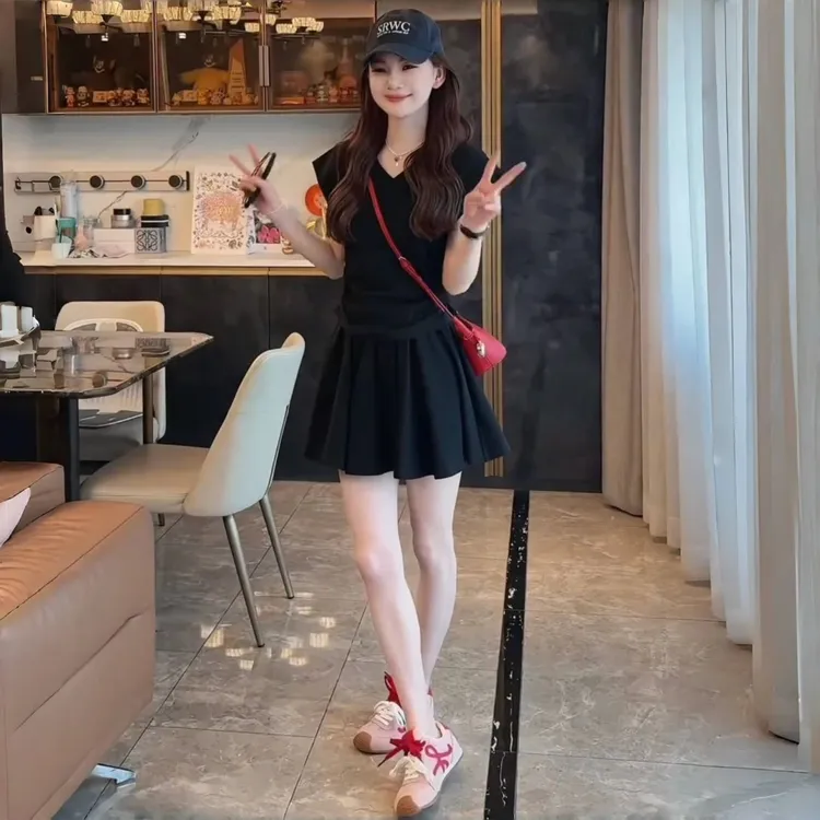 洋气衣服女2025夏季坎肩收腰显瘦上衣百搭松紧腰半身休闲气质套装