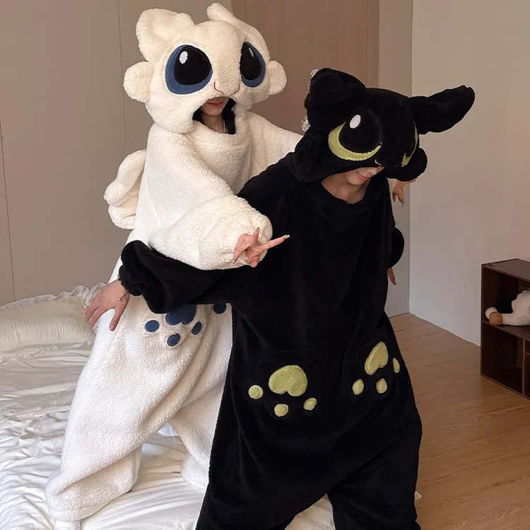 无牙仔珊瑚绒情侣连体睡衣女士冬季新款卡通连帽加绒加厚家居服男