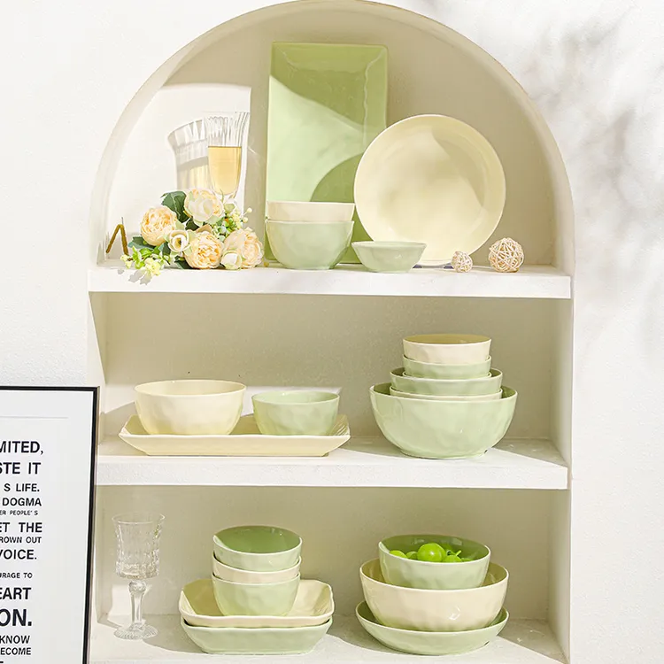 高颜值现代简约风家用陶瓷碗碟套装釉下彩纯色餐具年春款批发