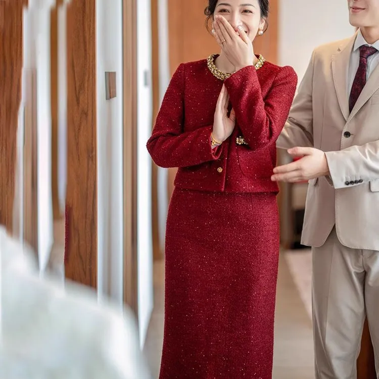 小香风高端名媛时尚套装2026秋冬季高级酒红轻奢外套短外套两件套